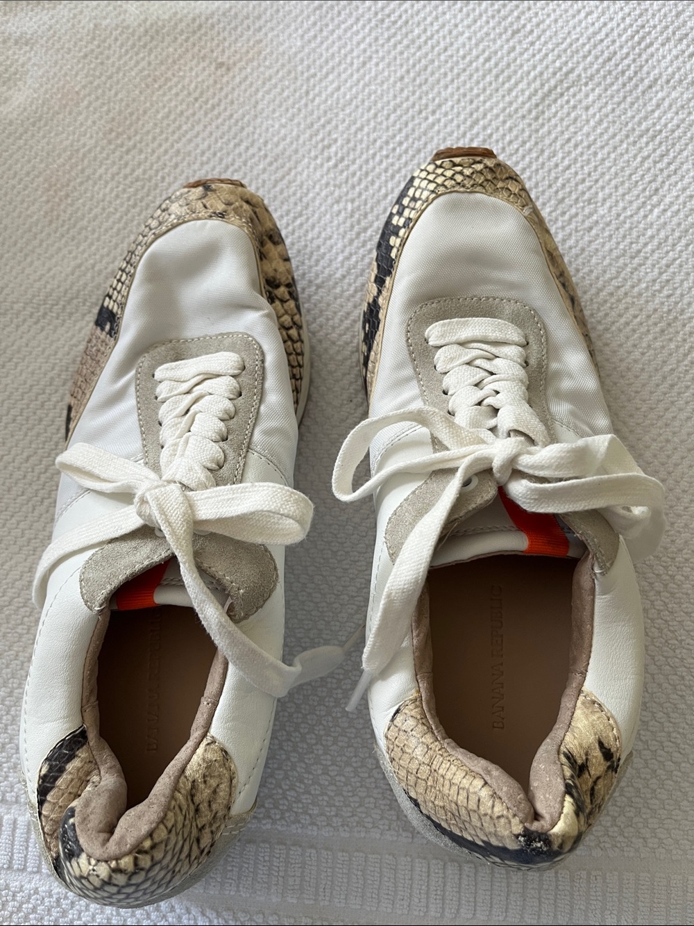 White Snake-Trim Women's Sneakers